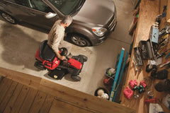 Troy Bilt TB30 382cc 30 Zoll 6-Gang Premium-Aufsitzrasenmäher für die Nachbarschaft, generalüberholt