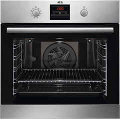 AEG Einbaubackofen – Serie 5 Ringheißluft: Gleichmäßige Garergebnisse auf 3 Ebenen – Pyrolyse Selbstreinigung – 25 Automatikprogramme – LED-Touchdisplay – Schnellaufheizung – Schwarz – BPE53516AB