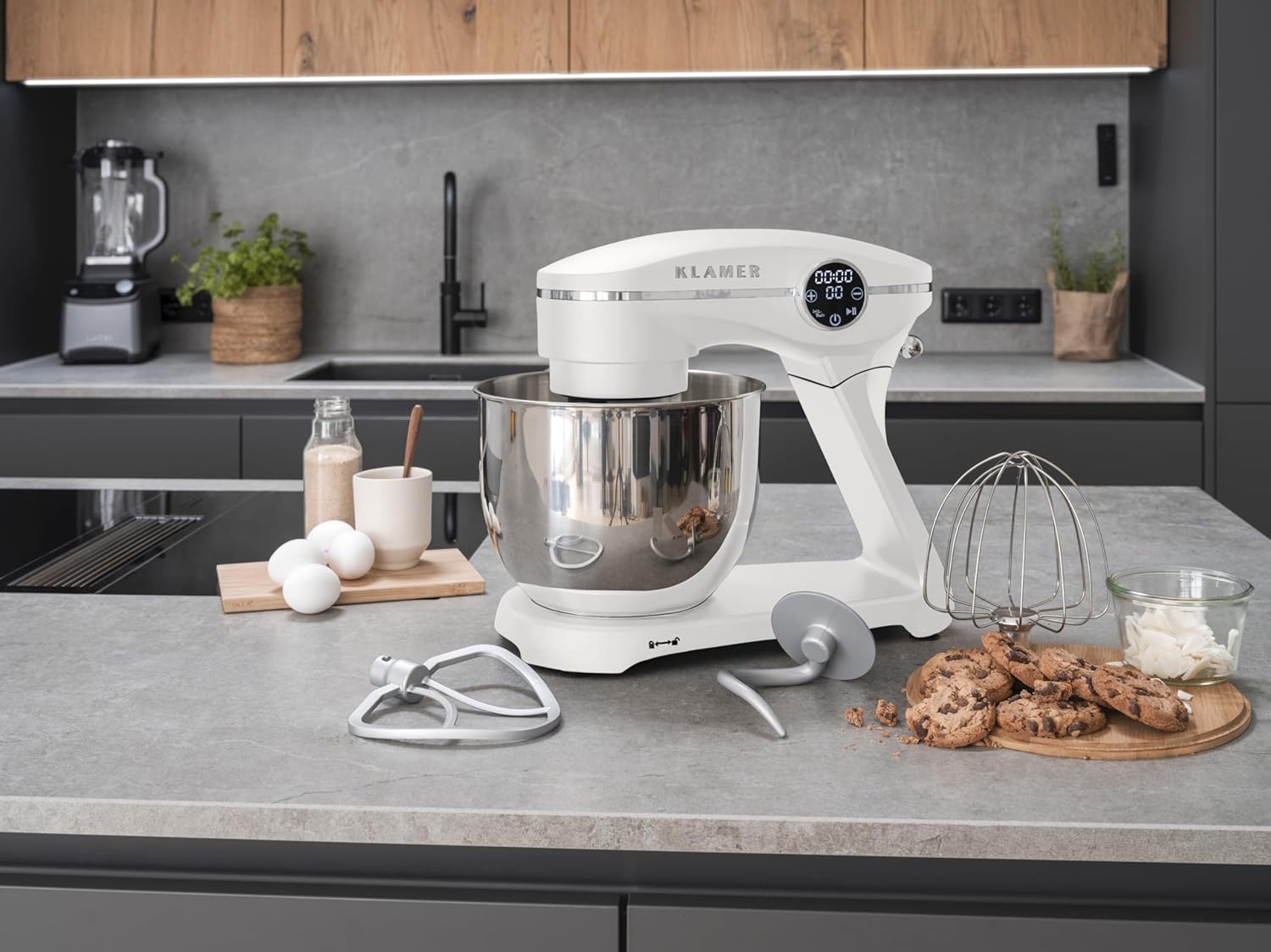 KLAMER Küchenmaschine 1800W, Knetmaschine mit 6 Liter Edelstahl Schüssel, 10 Geschwindigkeitsstufen mit Timer, Rührbesen, Knethaken, Schneebesen und Spritzschutz