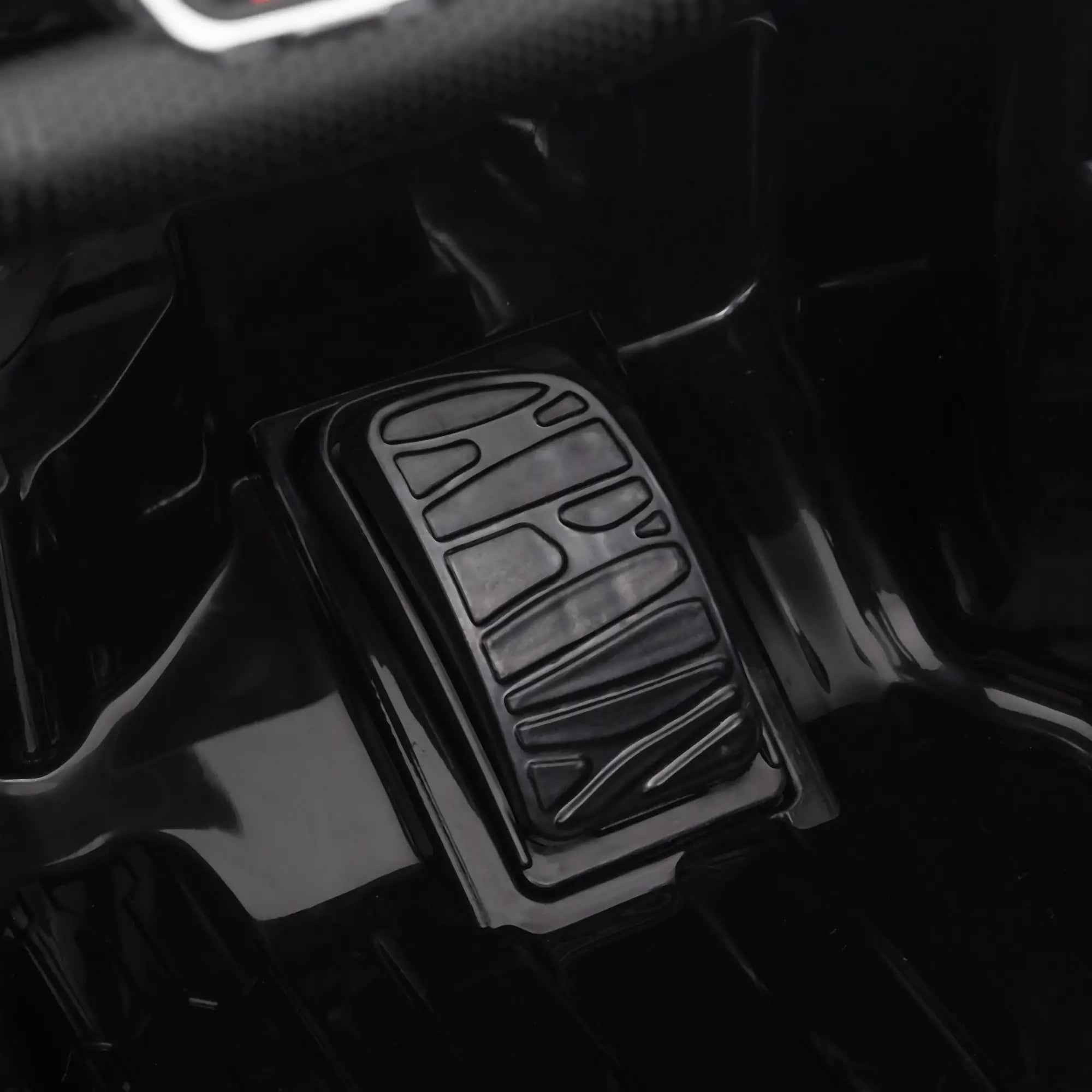 HOMCOM Kinder Elektroauto mit Fernbedienung & Musikfunktion