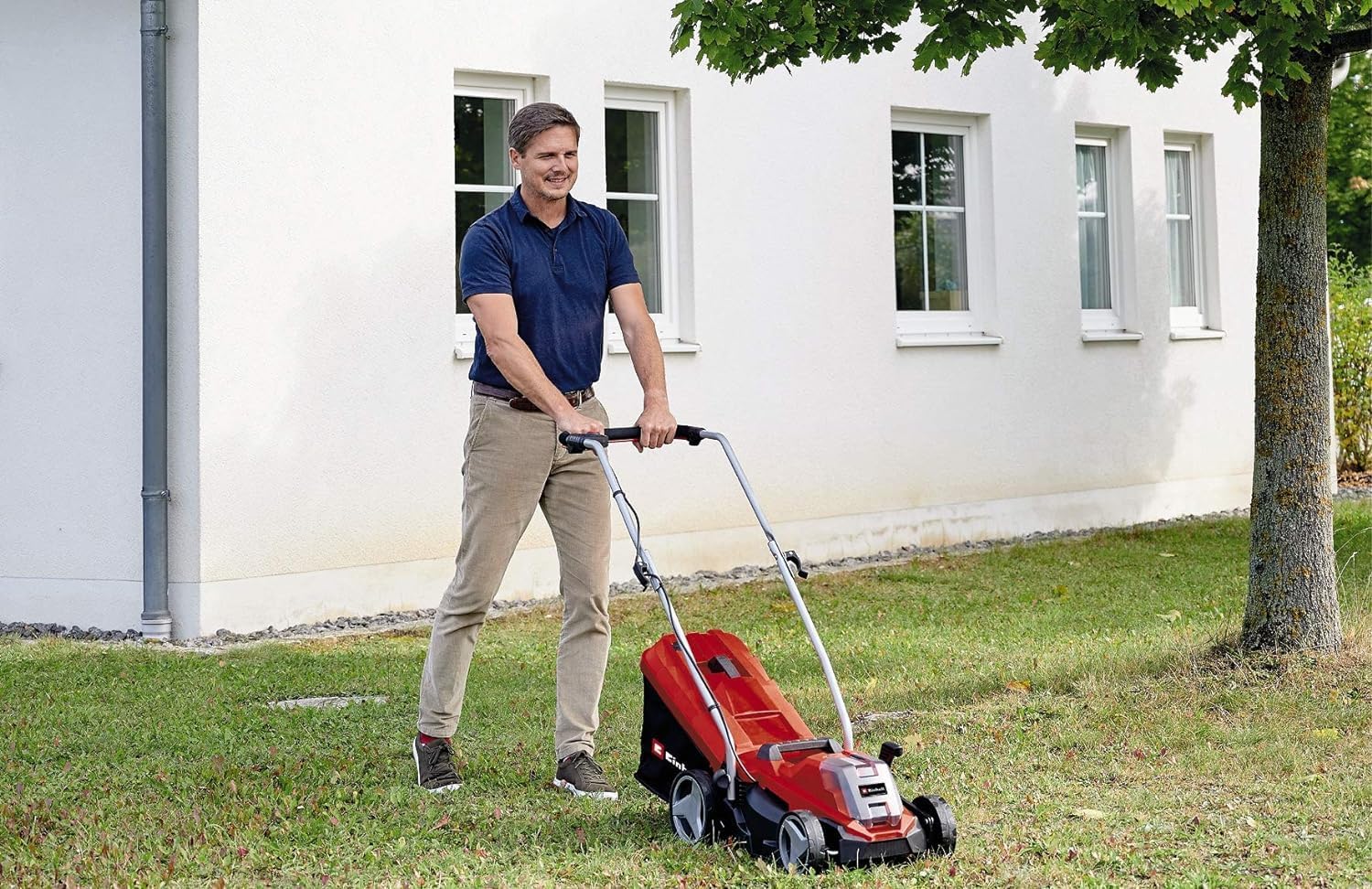 Einhell Akku-Rasenmher GE-CM 18/33 Li Kit Power X-Change (18 V, 33 cm Schnittbreite, bis 200 m, Brushless, 30L Fangkorb, 25-65 mm Schnitthhe, inkl. 4,0 Ah Akku + Ladegert)