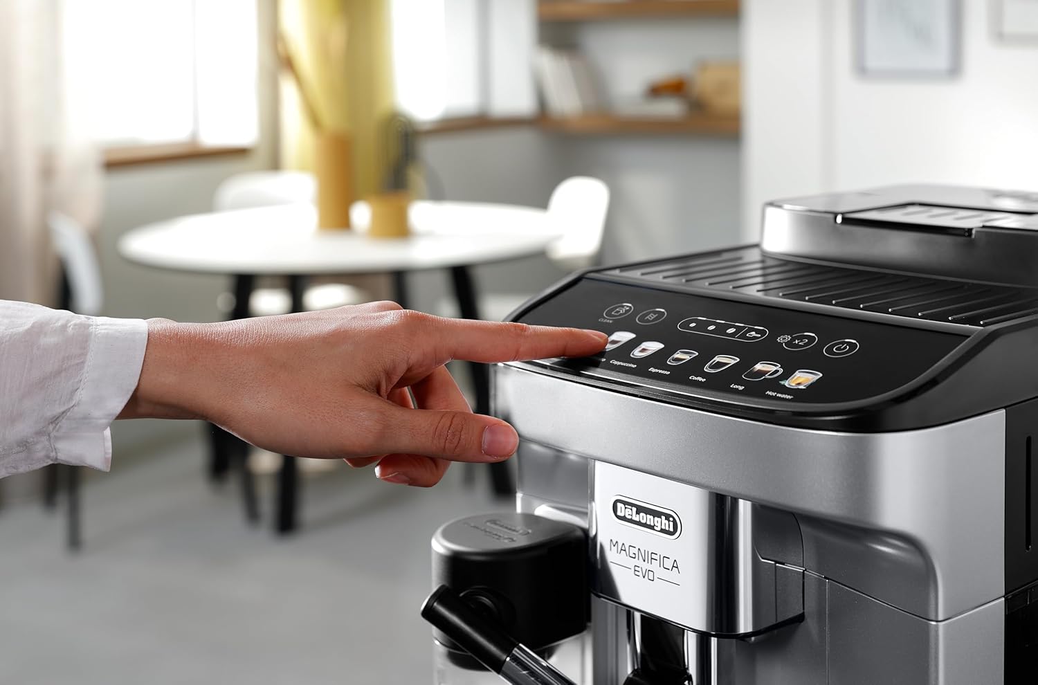 De'Longhi Magnifica Evo ECAM 292.81.B Kaffeevollautomat mit LatteCrema Milchsystem, 7 Direktwahltasten für Cappuccino, Espresso und weitere Kaffeespezialitäten, 2-Tassen-Funktion, Schwarz