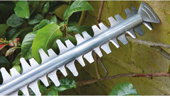 Bosch Heckenschere AdvancedHedgeCut 65 (500 Watt, Messerlänge: 65 cm, für große Hecken, Messerabstand: 34 mm, im Karton)