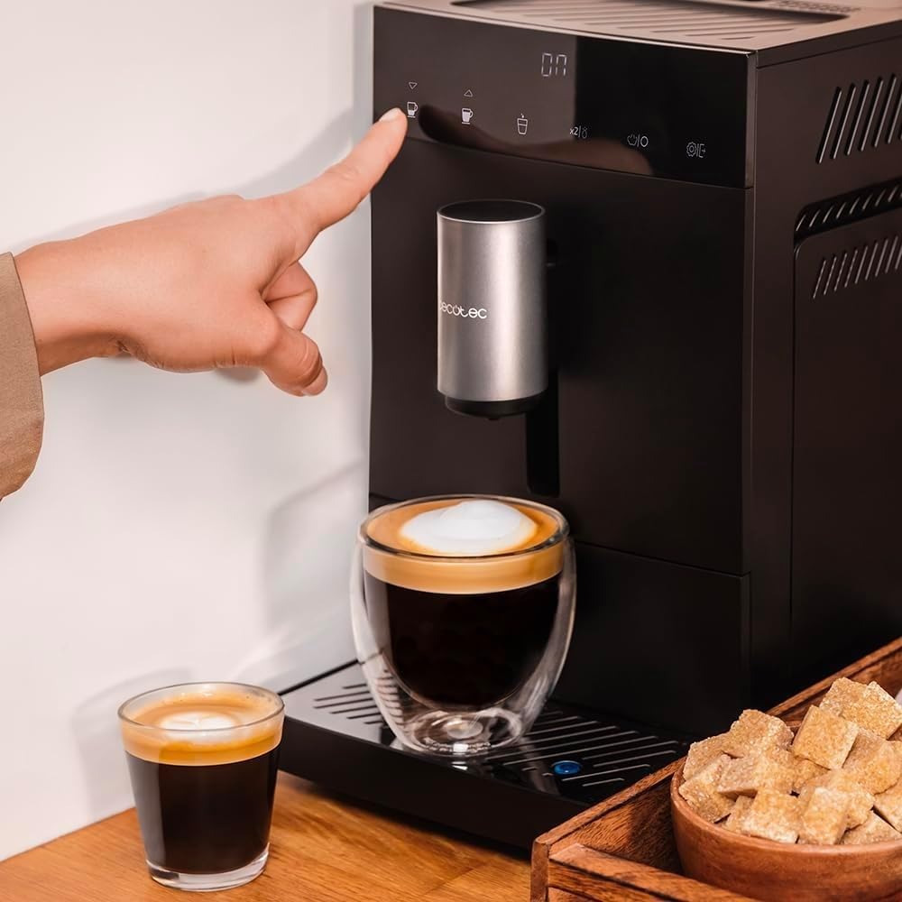 Cecotec Superautomatische Kompakt-Kaffeemaschine Cumbia Cremmaet Compact, 1350 W, 19 Bar und Thermoblock-System, 1,1 L Wassertank und 150 g Kaffeebehlter, Plug&Play, automatische Reinigung