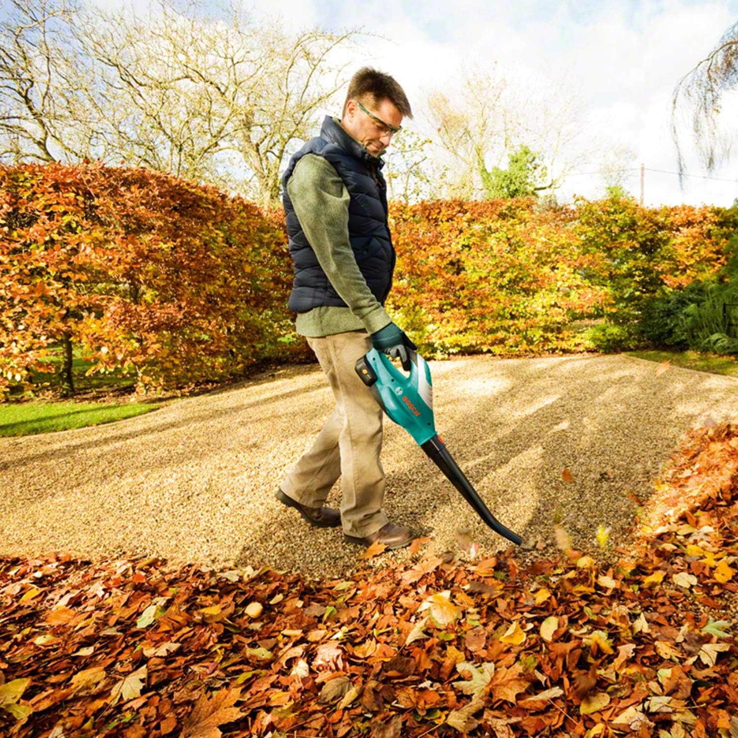 Bosch Home and Garden Akku Laubblser ALB 18 LI (1 Akku, Max. Geblsegeschwindigkeit 210 km/h, im Karton) Grün, Schwarz