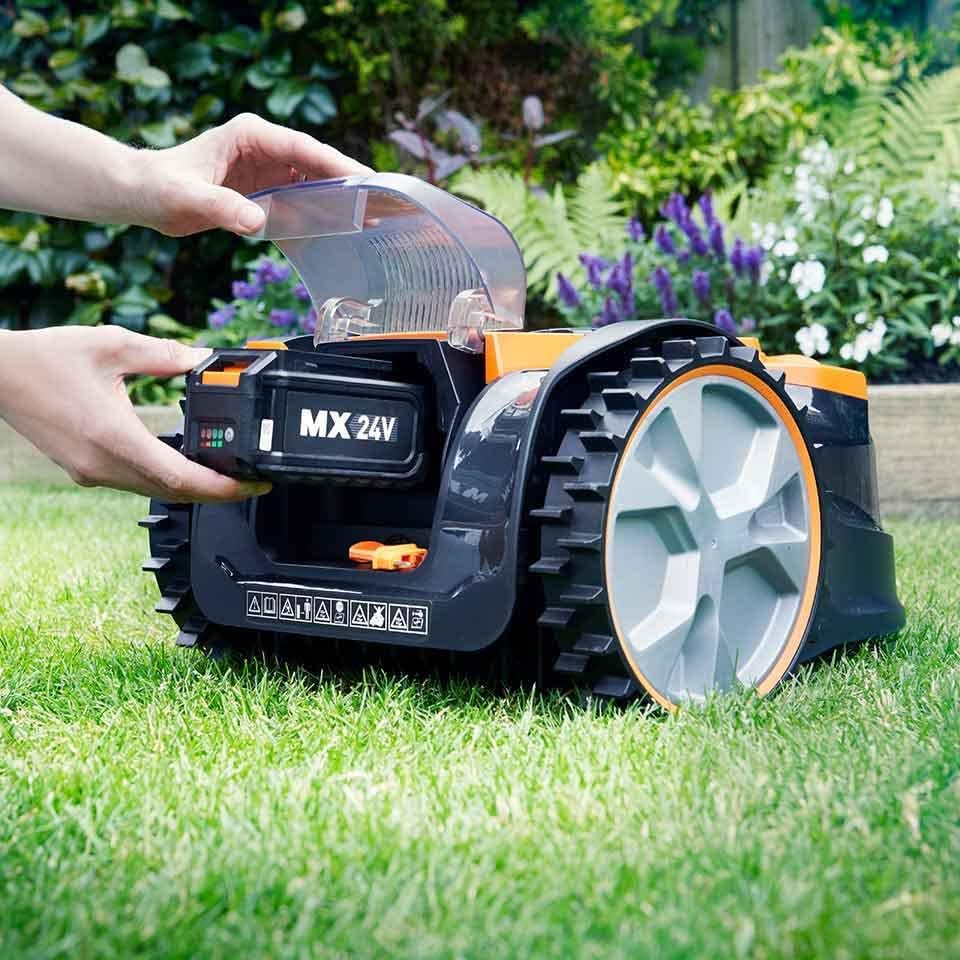 LawnMaster VBRM16 OcuMow Mhroboter für geeignet für bis zu 100 qm-Selbstfahrender Rasenmher Roboter mit MX 24V 4.0Ah Lithium-Ionen Akku Ohne Kabel