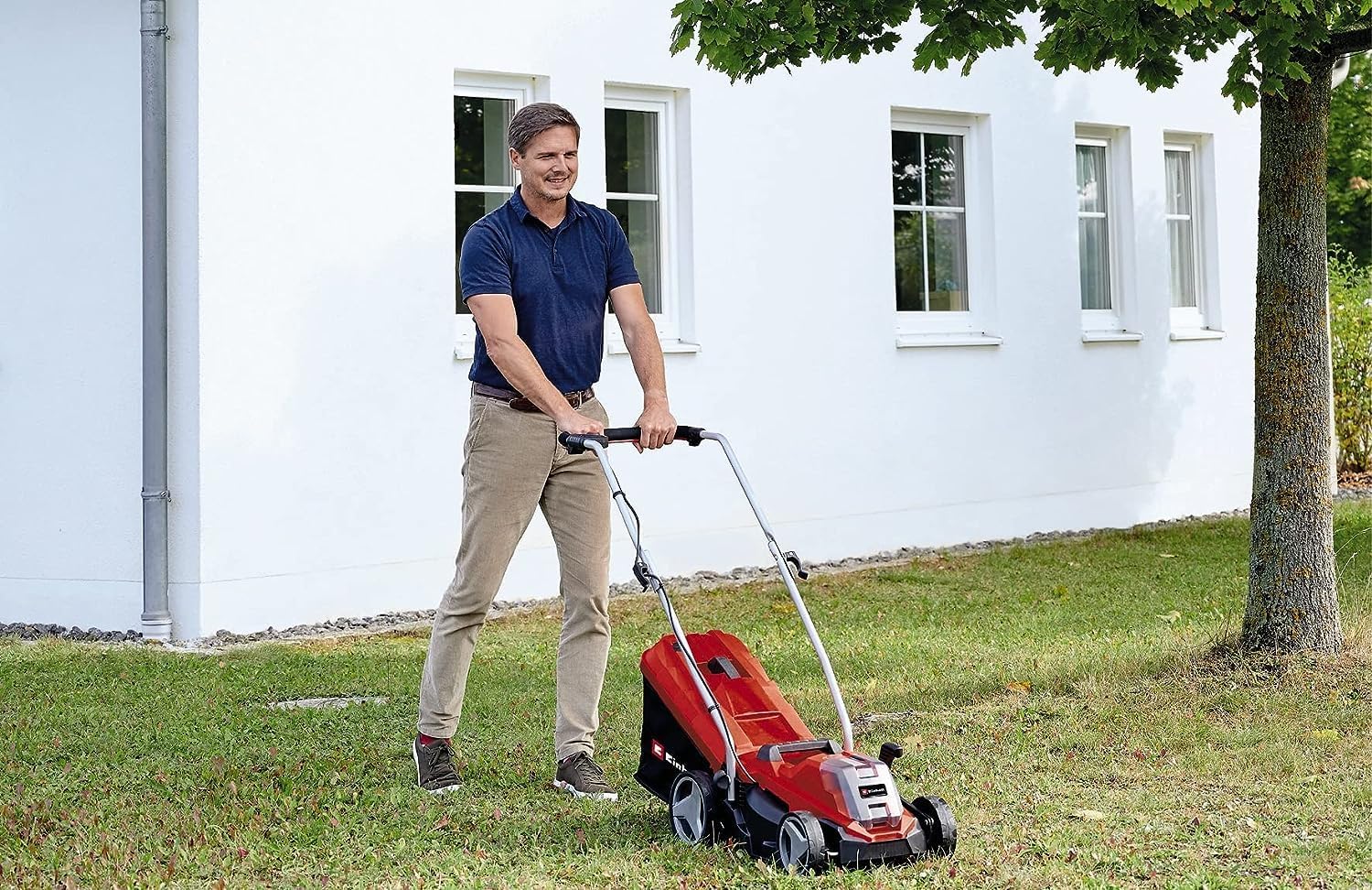 Einhell Akku-Rasenmher GE-CM 18/33 Li Kit Power X-Change (18 V, 33 cm Schnittbreite, bis 200 m, Brushless, 30L Fangkorb, 25-65 mm Schnitthhe, inkl. 4,0 Ah Akku + Ladegert)