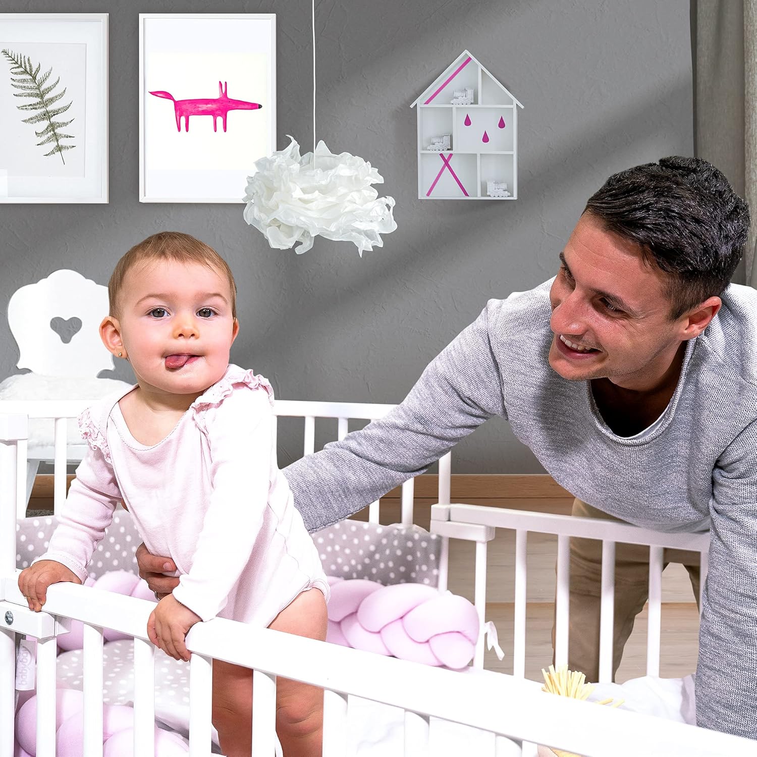babybay Original Beistellbett aus massivem Buchenholz / kompakt & verwandelbar / Kinderbett Höhe stufenlos verstellbar & umweltfreundlich / mitwachsendes Babybett (weiß lackiert) / inkl. Matratze
