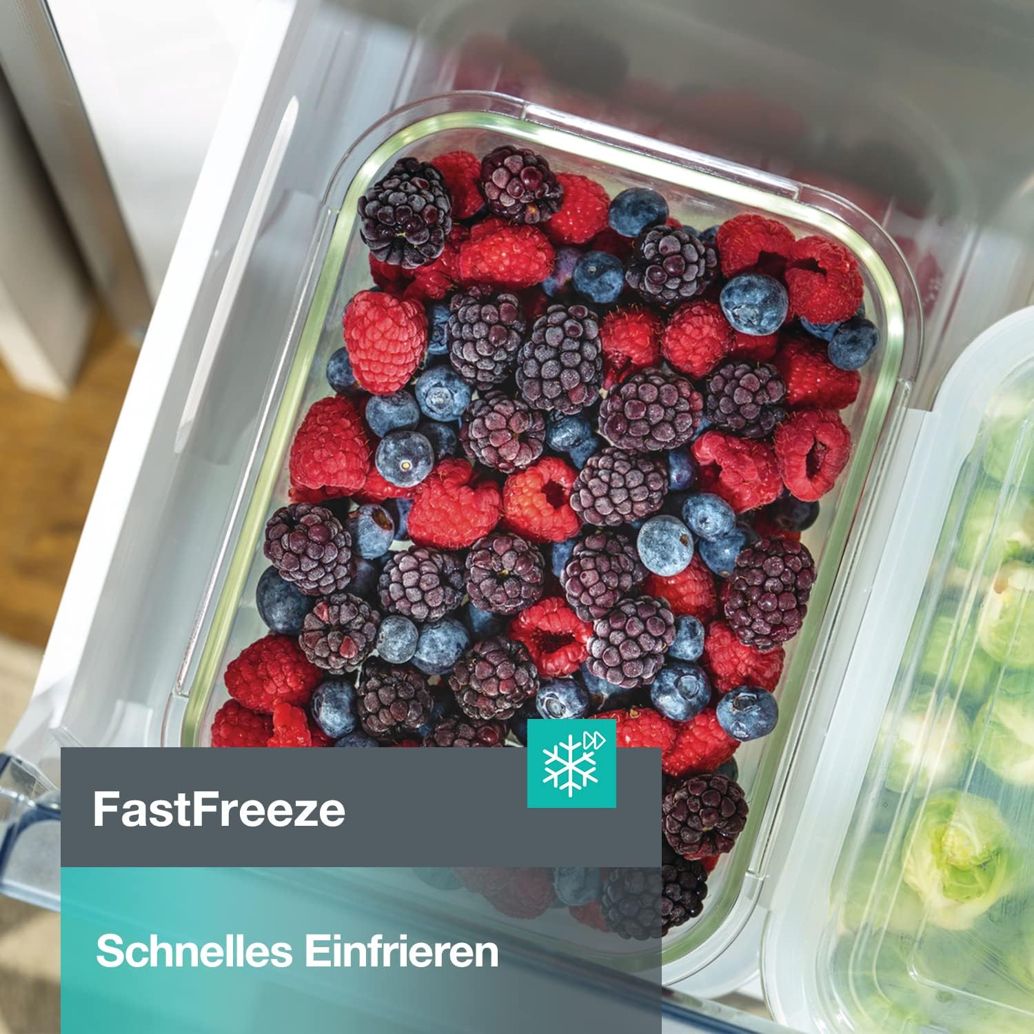 Gorenje N 619EAW4 Kühl-Gefrier-Kombination / LED Display / 186 cm / 300 l / NoFrostPLus / Gemüsefach mit Feuchteregler / FastFreeze / weiß