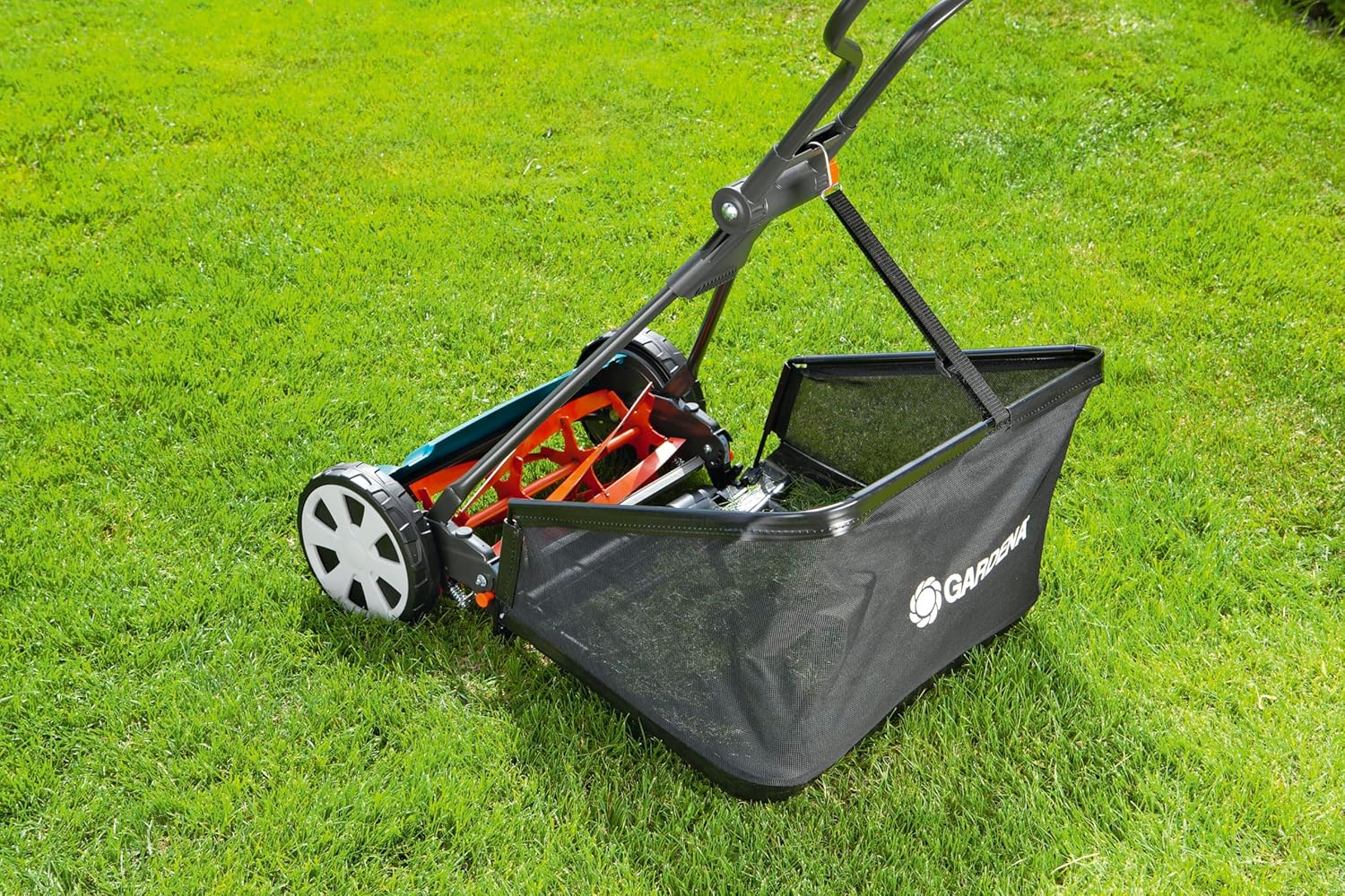 Gardena Classic Spindelmher 400: Handrasenmher mit 40cm Arbeitsbreite für bis zu 200 m Rasenflche, Messerwalze aus Qualittsstahl, berührungslose Schneidetechnik, geruscharm und przise (4018-20)